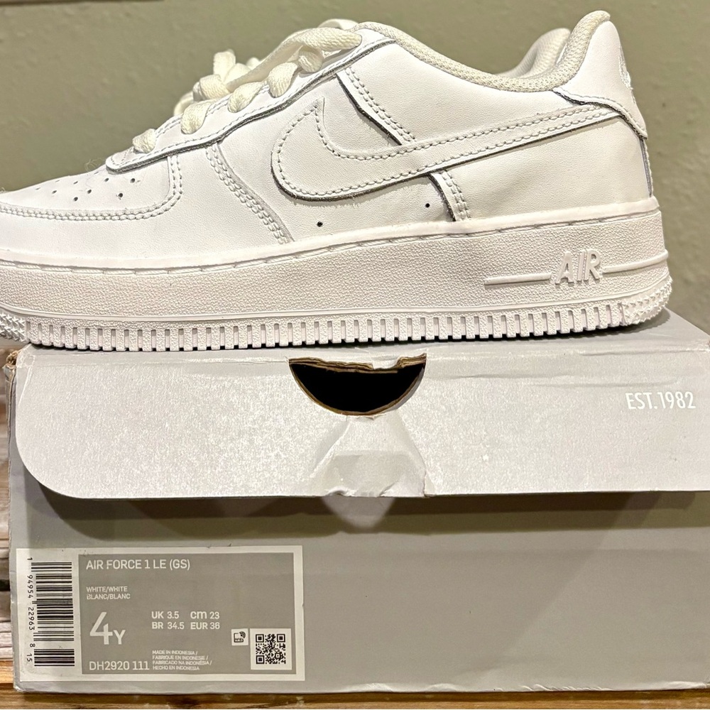 Nike Air Force 1 LE (GS) Sneakers, Big Kids 4Y, White, *BNIB *no tags*